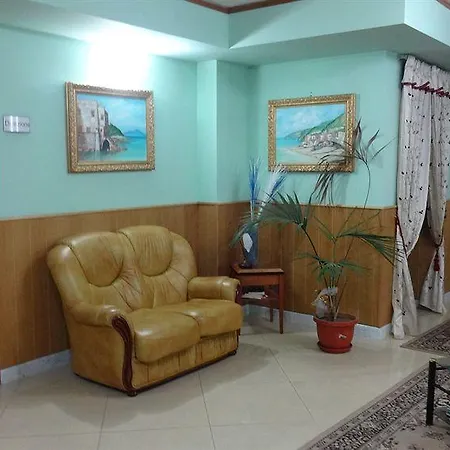 Plaza 호텔