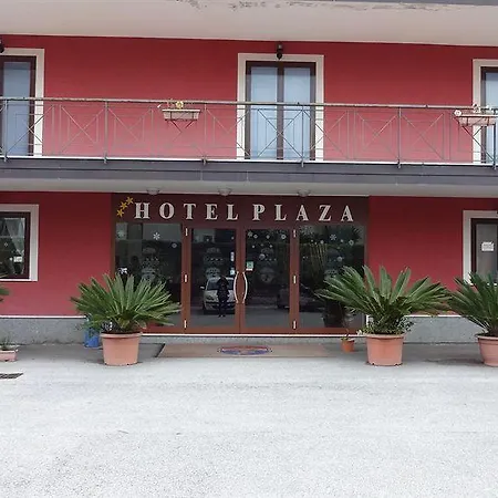 Hotel Plaza 4*