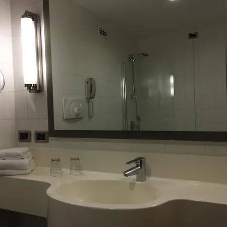Plaza Hotel 4*